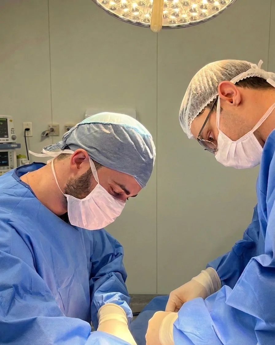 Dr. Renan Rigonato em Cirurgia